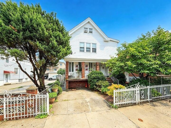 Property Photo:  199 Bay 25th Street  NY 11214 