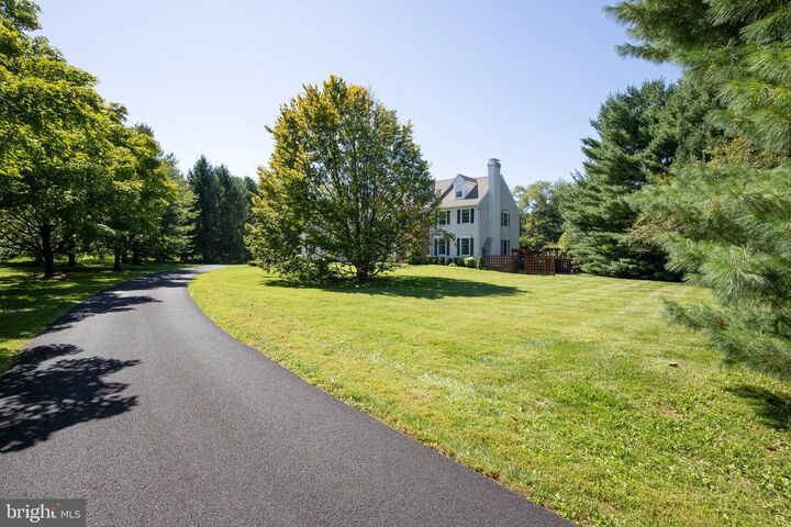 Property Photo:  13 Crestwood Circle  PA 18938 