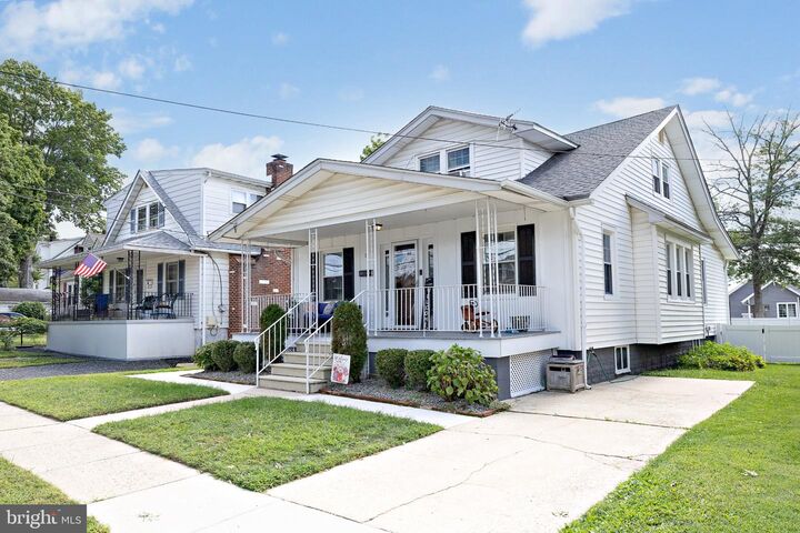 Property Photo:  12 Moore Avenue  NJ 08007 