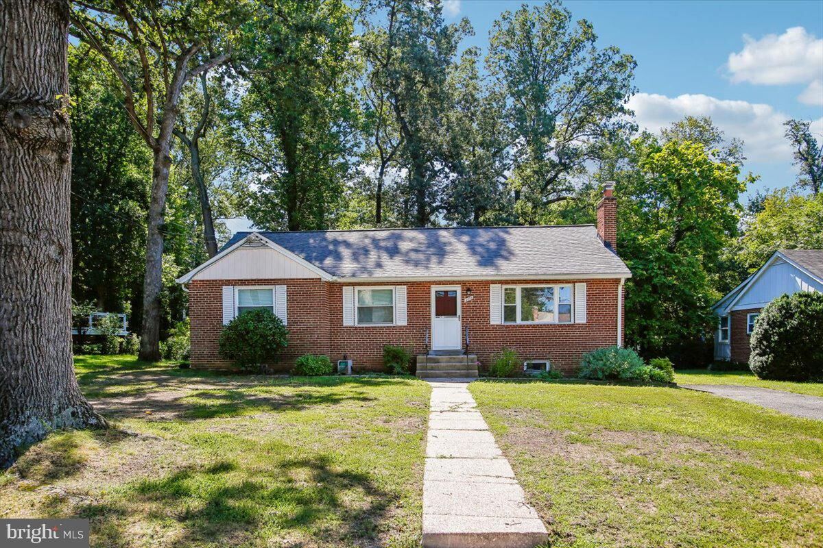 Property Photo:  6816 29th Street N  VA 22213 