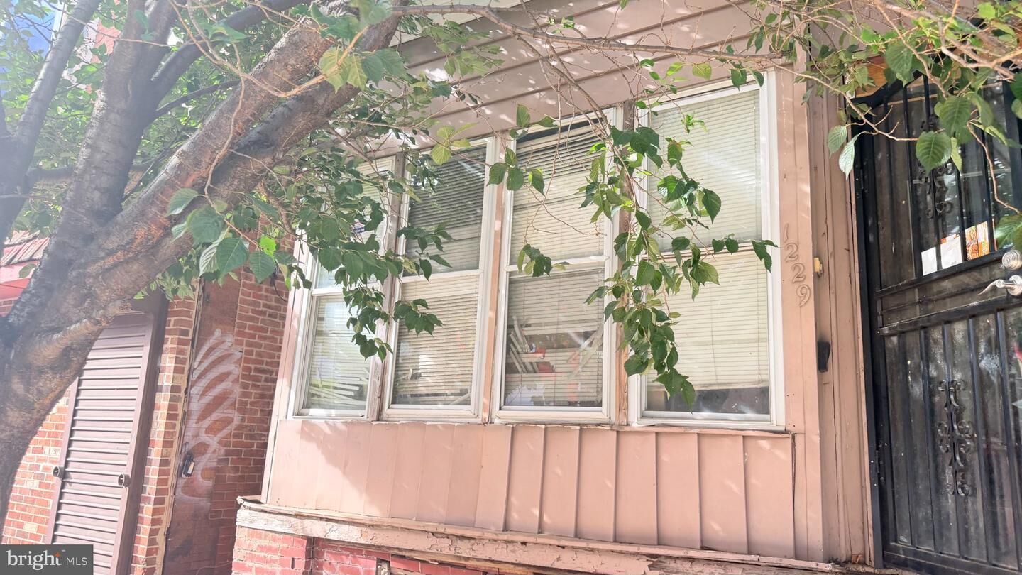 Property Photo:  1229 W Russell Street  PA 19140 