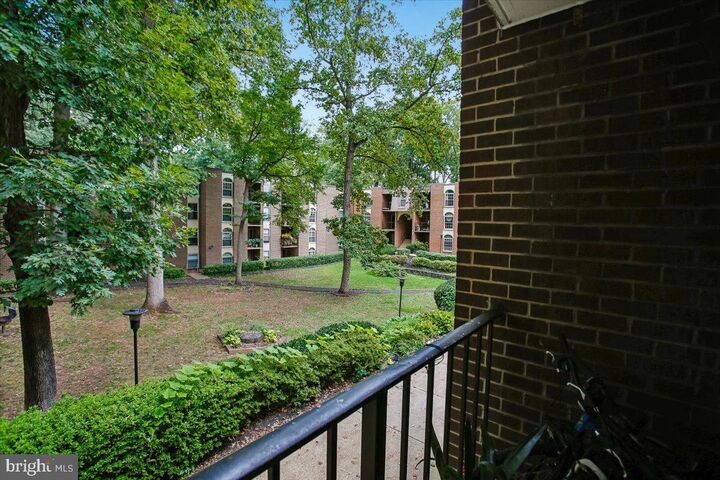 Property Photo:  3352 Woodburn Road 21  VA 22003 
