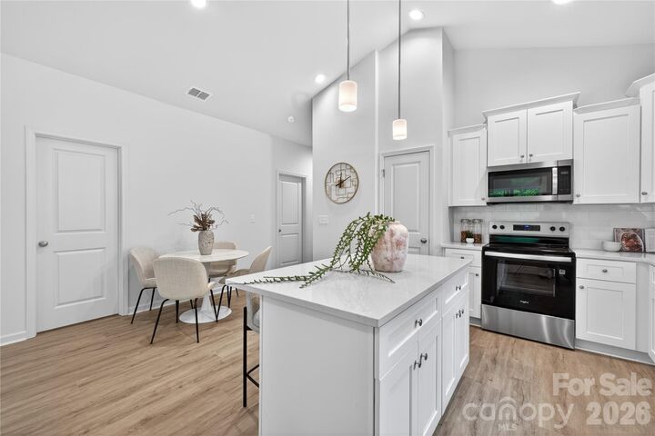 Property Photo:  5521 Anderson Road  NC 28269 