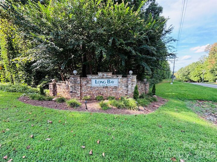 Property Photo:  7865 Long Bay Parkway  NC 28609 