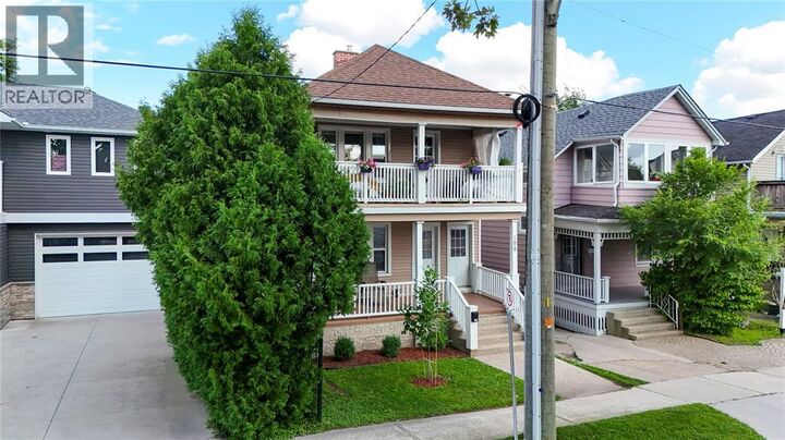 Property Photo:  198 Brock Street North  ON N7T 5Z3 