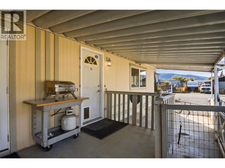 Property Photo:  1352 Douglas Street  BC V1K 1C9 