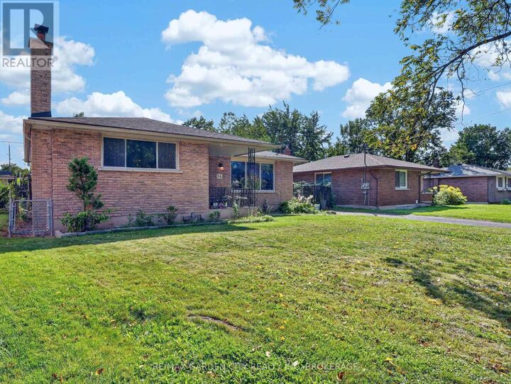 Property Photo:  56 Burness Drive  ON L2P 1J5 