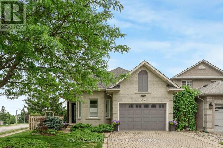 Property Photo:  4014 Jarvis Crescent  ON L7M 4K1 