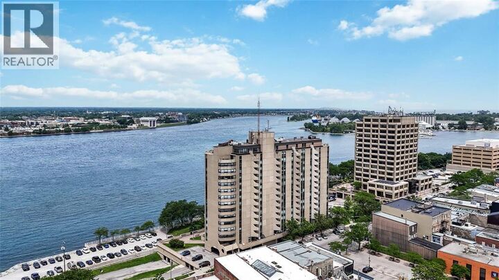 Property Photo:  155 Front Street 1204  ON N7T 7V5 
