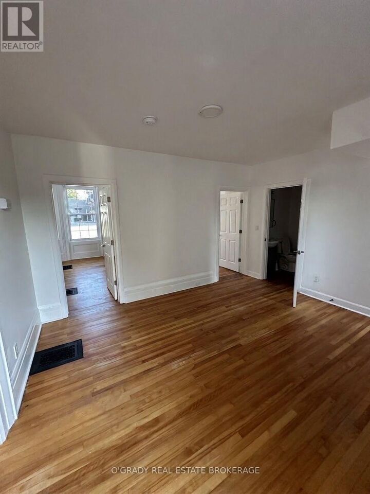 Property Photo:  30 James Street East B  ON K6V 1K2 