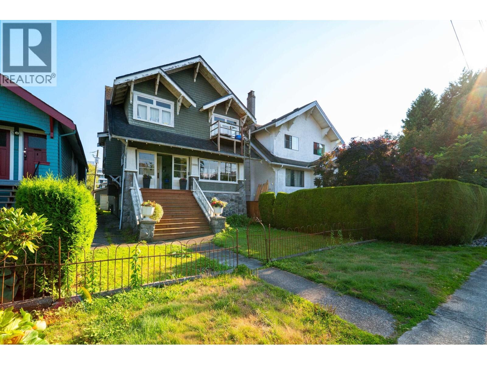 Property Photo:  3144 West 7th Avenue  BC V6K 2A1 