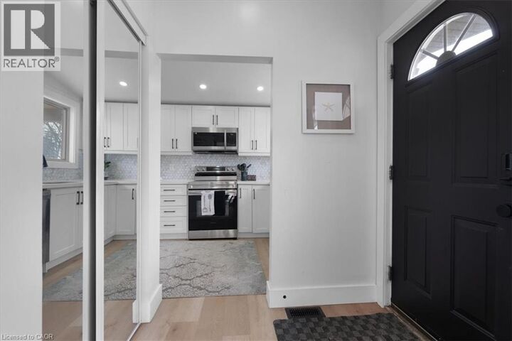 Property Photo:  37 Lilacside Drive 1  ON L8V 2L5 