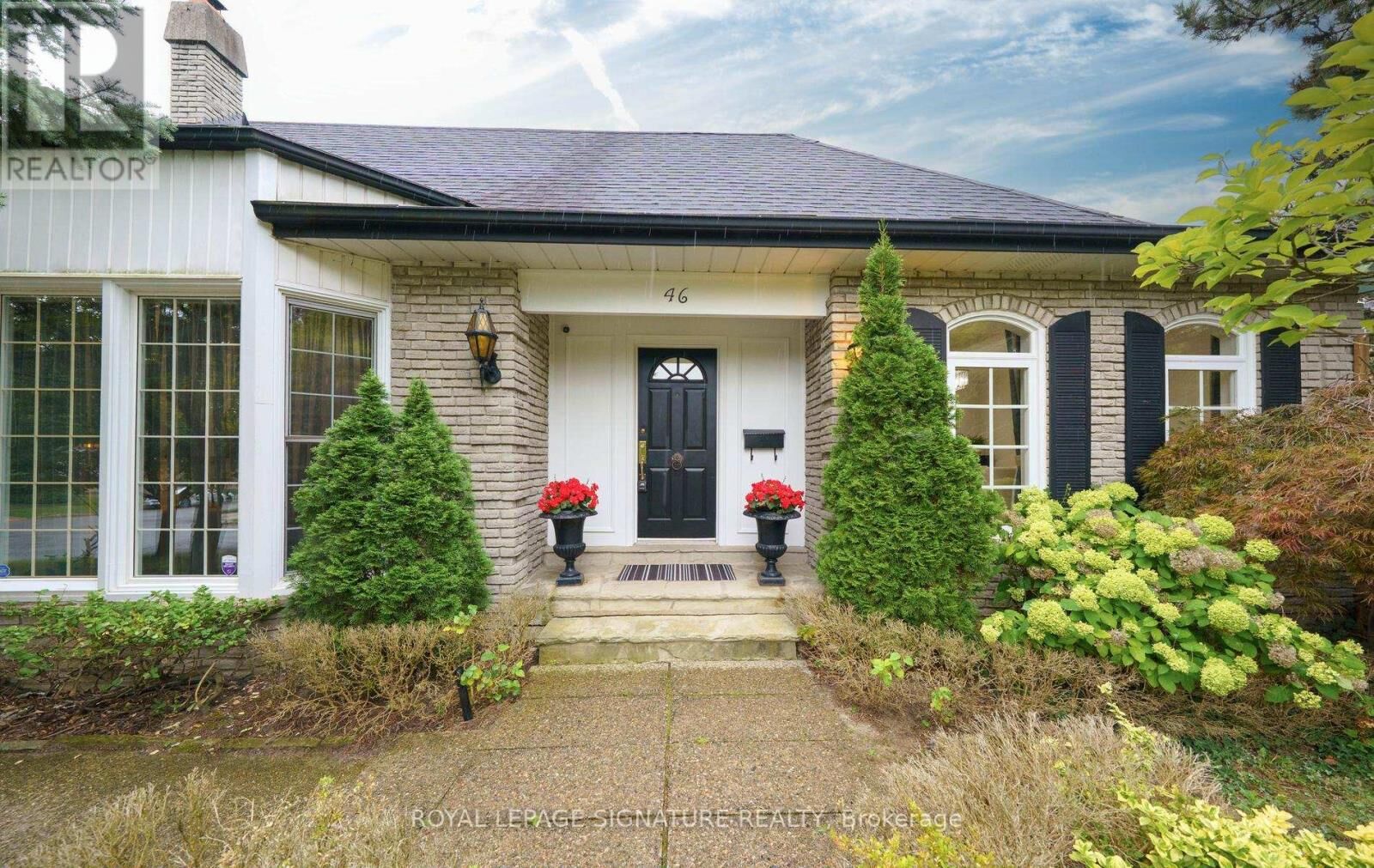 Property Photo:  46 Caravan Drive  ON M3B 1N3 