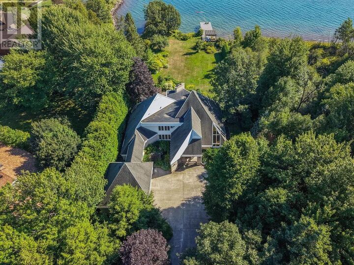 Property Photo: 31 Riverside Dr ON P6A 3R9