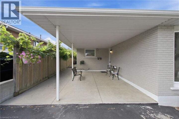 Property Photo: 58 Tindale Court ON L8K 6C7