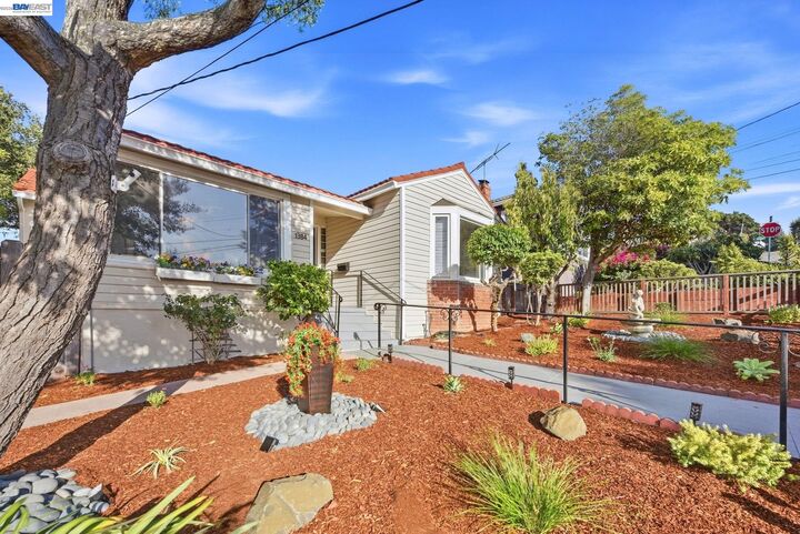 Property Photo:  1384 Graff Avenue  CA 94577 