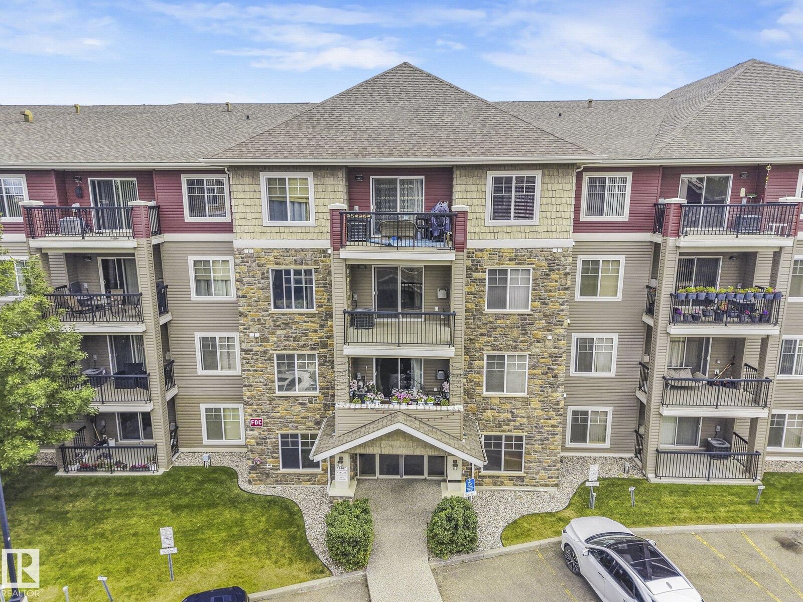 Property Photo:  17407 99 Avenue NW 311  AB T5T 0W7 