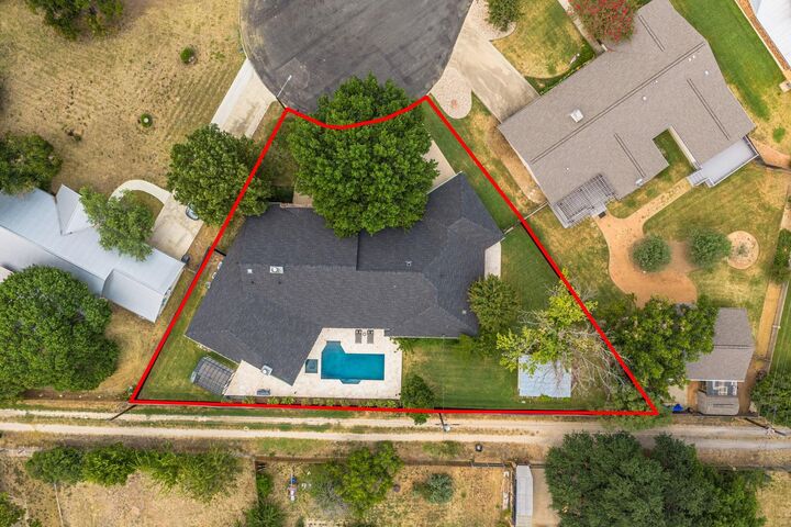 Property Photo: 419 Candlelight Circle TX 78624