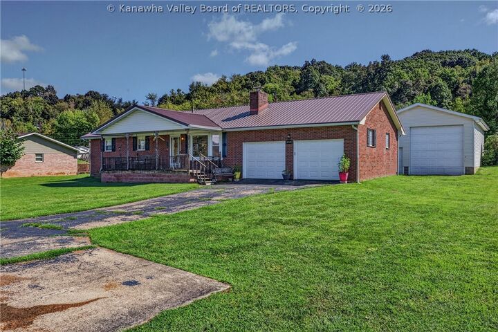Property Photo:  1820 Ravenswood Road  WV 26164 