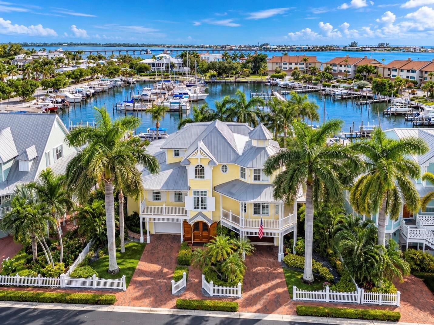 Property Photo:  12914 Yacht Club Place  FL 34215 