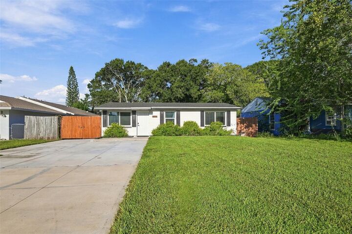 Property Photo: 1684 Coral Way FL 33771