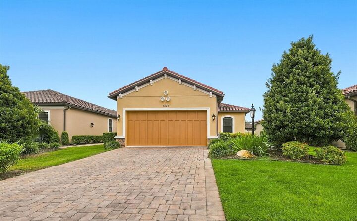 Property Photo:  5021 Savona Run  FL 34211 