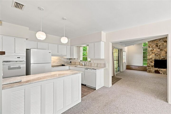 Property Photo: 2911 35th Avenue S FL 33712