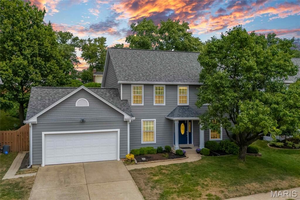 Property Photo:  12137 Fahrpark Lane  MO 63146 