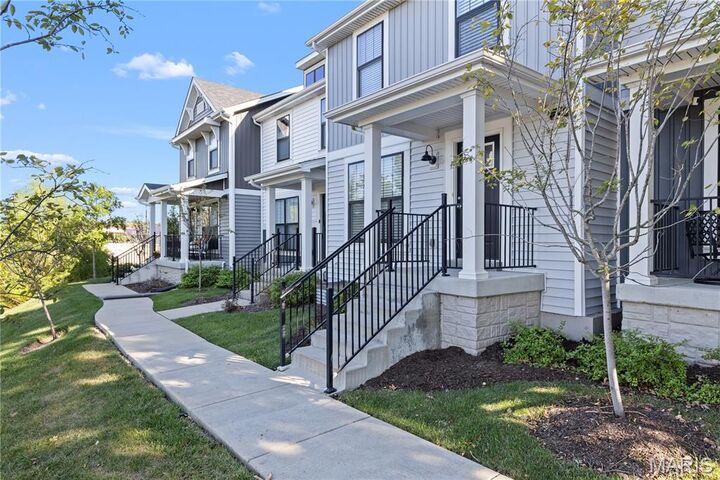 Property Photo: 617 Maple Frst MO 63122