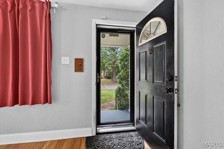 Property Photo:  1971 Vinita Drive  MO 63114 