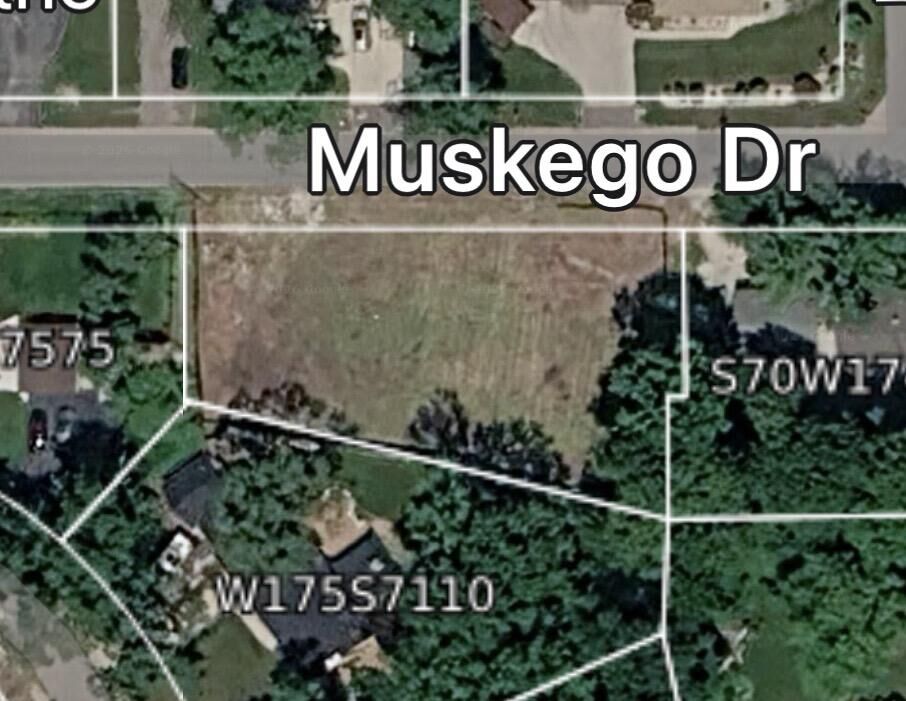 Property Photo:  S70w17516 Muskego Dr  WI 53150 