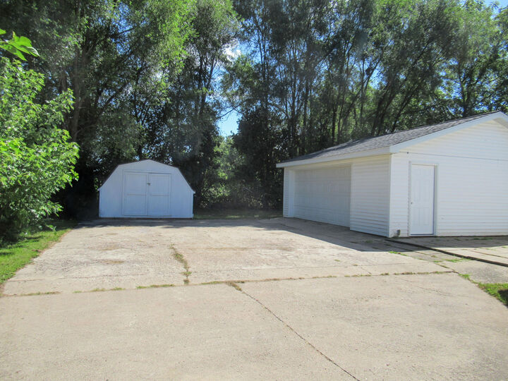 Property Photo:  1018 N Mingo Street  MI 49224 
