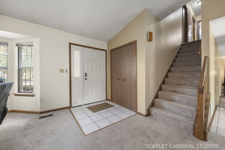 Property Photo: 980 Oakland Lane IL 60504