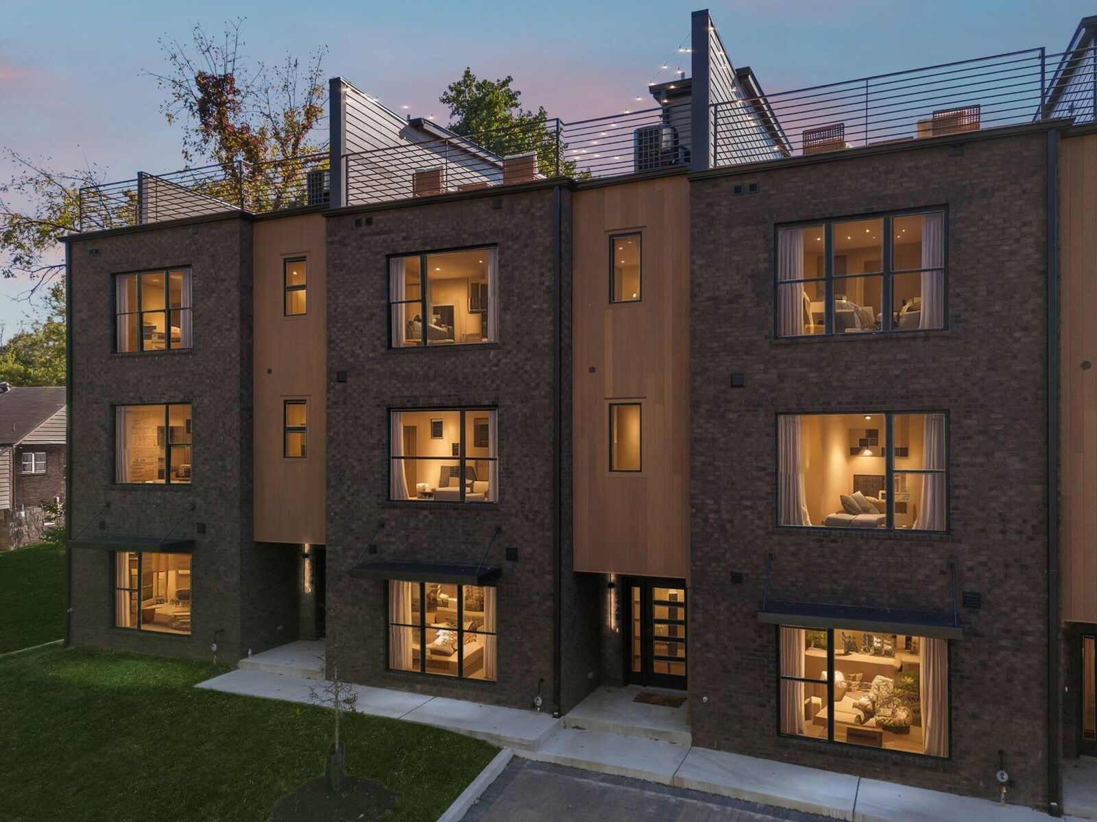 Property Photo: 542B Rosedale Ave 9 TN 37211