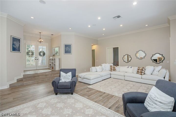 Property Photo:  8137 Ronda Court  FL 34109 