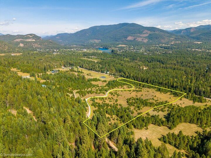 Property Photo:  247 Schlegel Ranch Rd  WA 99139 