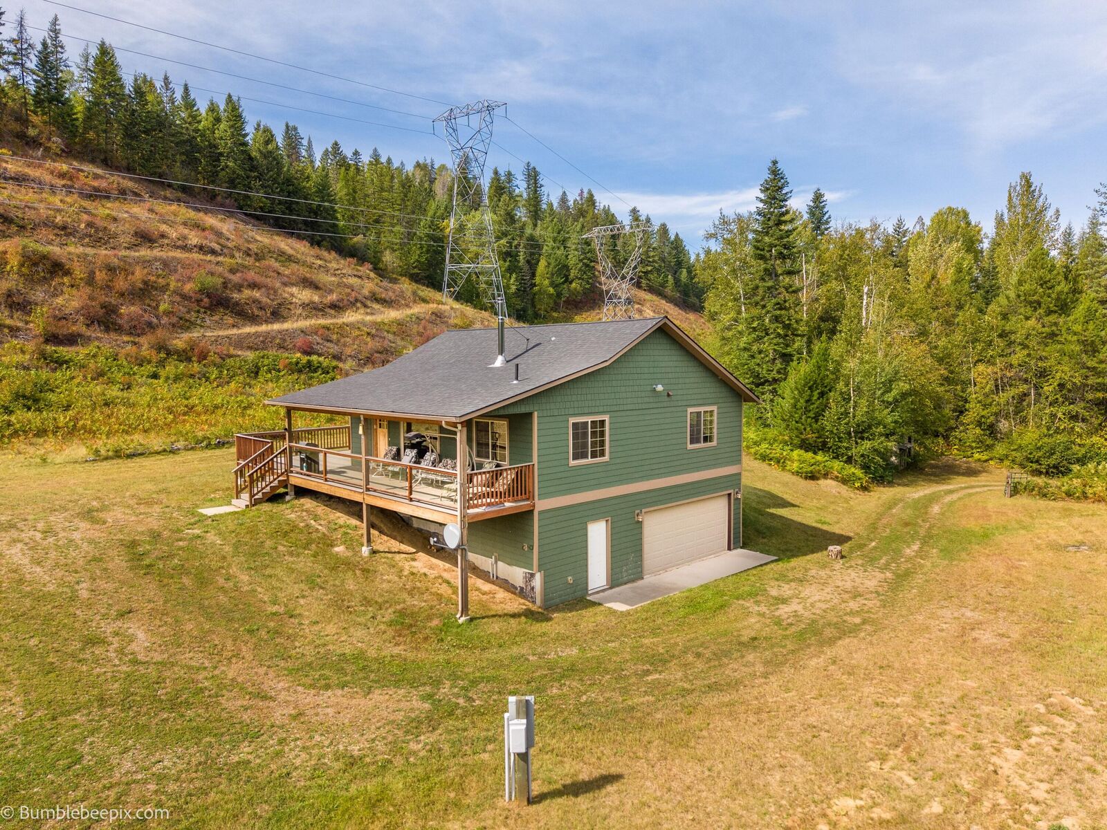Property Photo: 393022 Highway 20 WA 99119