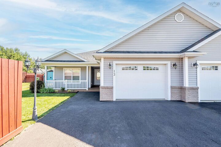 Property Photo:  13 Beckwith Drive  NS B0P 1E0 