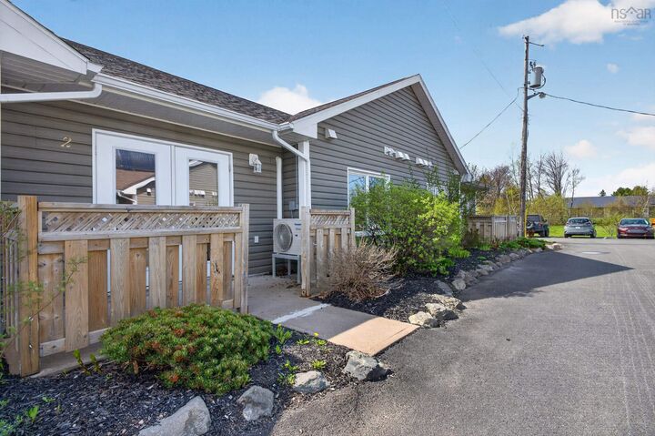 Property Photo:  2 88 Main Street  NS B0K 1V0 