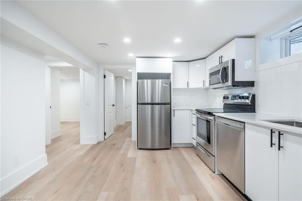 Property Photo:  204 Balsam Avenue S 1  ON L8M 3B8 