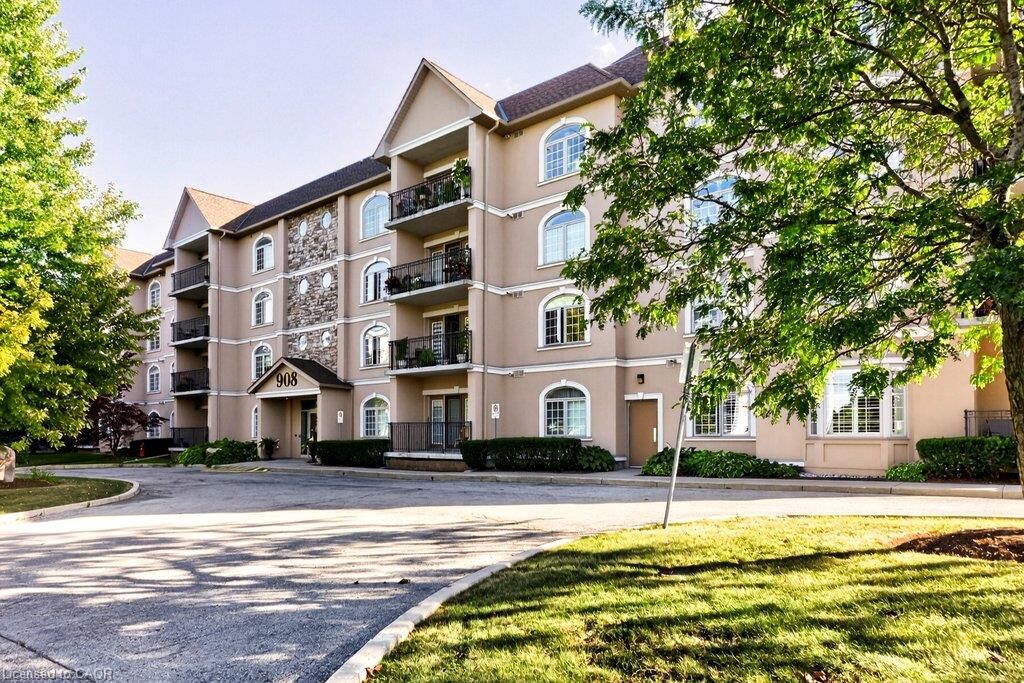 Property Photo: 908 Mohawk Road E 305 ON L8T 2R8