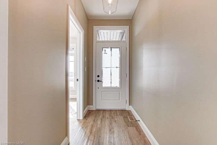 Property Photo:  381 Argyle Avenue  ON N4B 0B2 