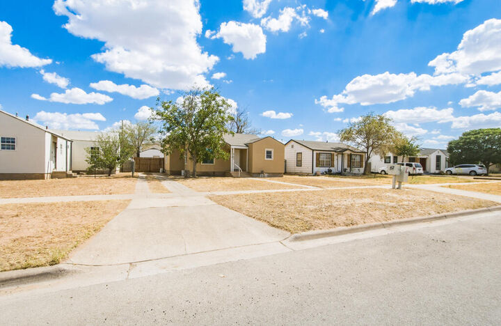 Property Photo:  2103 W Kentucky Ave  TX 79701 
