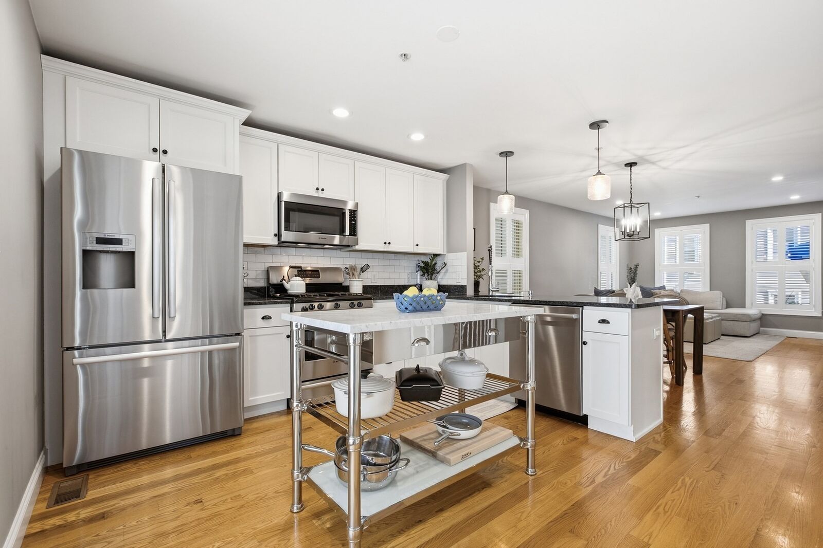 Property Photo:  126 Elm Street 2  MA 02129 