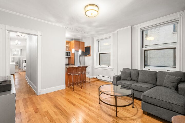 Property Photo:  21 Beacon St 3N  MA 02108 