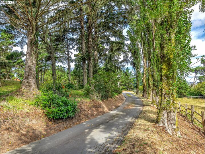 Property Photo:  33360 Surf Pines Ln  OR 97146 