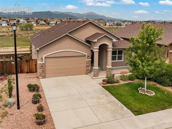 Property Photo:  7492 Bigtooth Maple Drive  CO 80925 