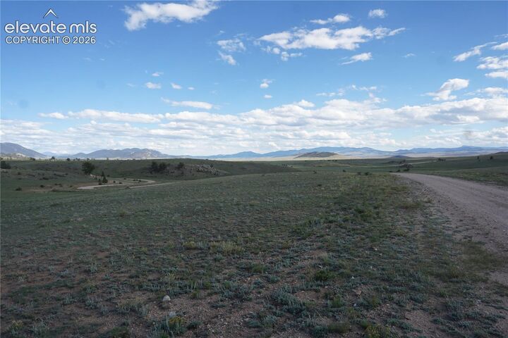 Property Photo:  907 Walls Street  CO 80449 