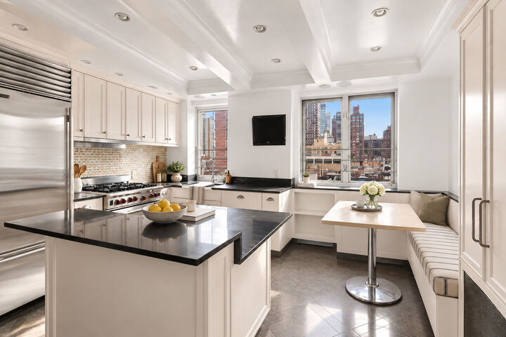 Property Photo:  330 E 79th Street 10ag  NY 10075 