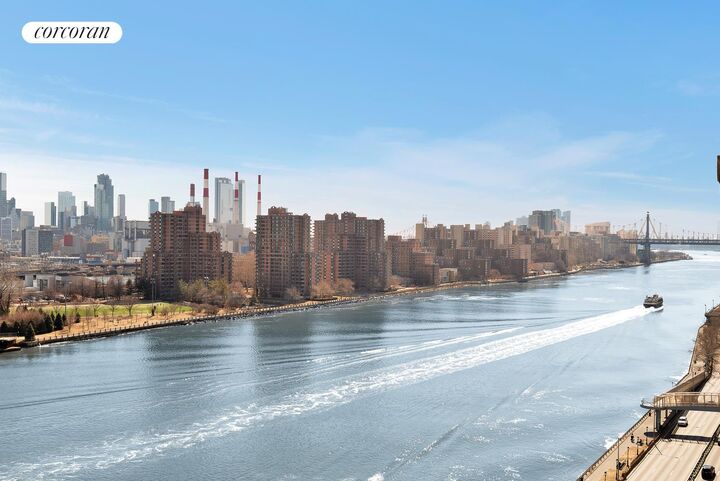 Property Photo:  25 E End Avenue 13G  NY 10028 